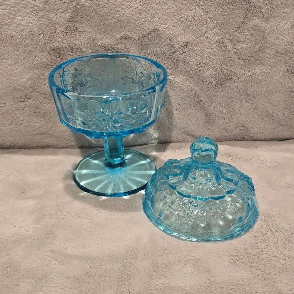 Vintage Westmoreland Blue Glass Candy Dish Lidded Compote Grape/Leaf Pattern